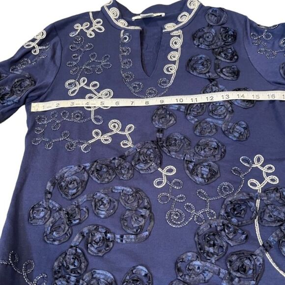 Lauren Michelle Tunic Navy and Silver Embossed Size Medium - Picture 8 of 10